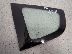 HONDA JAZZ III 08- SZYBA KAROSERYJNA TYLNA LEWA 2/3 MINIATURA