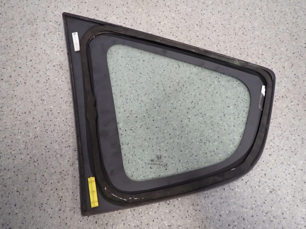 HONDA JAZZ III 08- SZYBA KAROSERYJNA TYLNA PRAWA 2/2