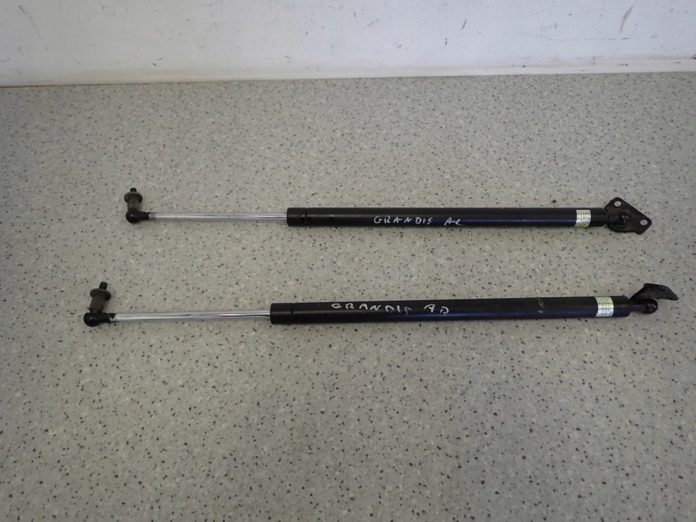 MITSUBISHI GRANDIS 03-11 2.0 SIŁOWNIKI KLAPY BAGAŻNIKA KOMPLET 1/4