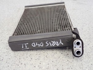 TOYOTA YARIS II 06-11 PAROWNIK KLIMATYZACJI 4/5 MINIATURA