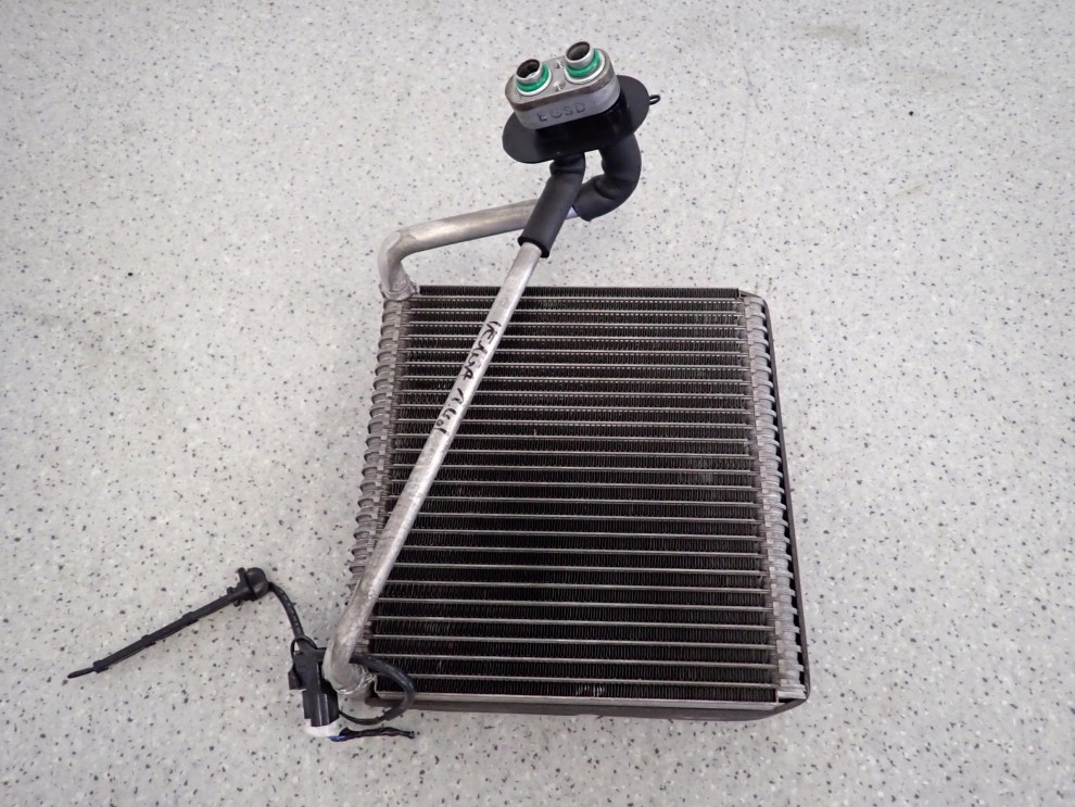 KIA VENGA 09- PAROWNIK KLIMATYZACJI 1/5