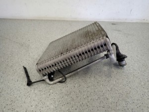 KIA VENGA 09- PAROWNIK KLIMATYZACJI 4/5 MINIATURA