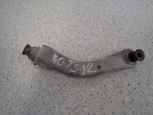 NISSAN NOTE E11 06-11 WSPORNIK SANEK BELKI ZAWIESZENIA PRZEDNI LEWY