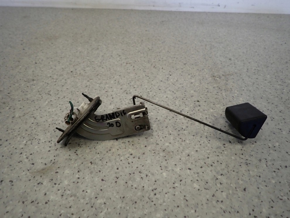 MITSUBISHI GRANDIS 2.0 DID 03- PŁYWAK CZUJNIK POZIOMU PALIWA 4/5