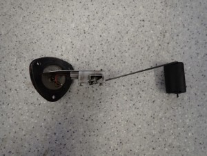 MITSUBISHI GRANDIS 2.0 DID 03- PŁYWAK CZUJNIK POZIOMU PALIWA 2/5 MINIATURA