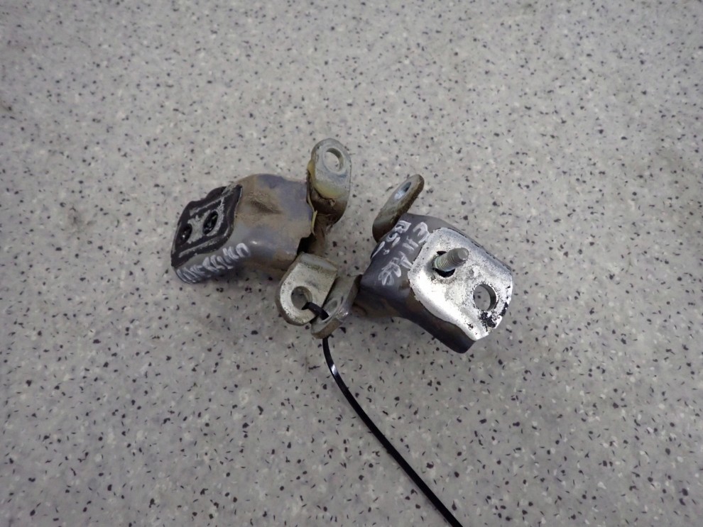 NISSAN NOTE E11 06-12 ZAWIASY DRZWI TYLNE PRAWE 1/5