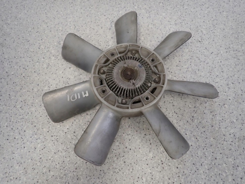 ISUZU MIDI 2.2 DIESEL 84-96 WISKOZA WENTYLATOR CHŁODNICY 1/4