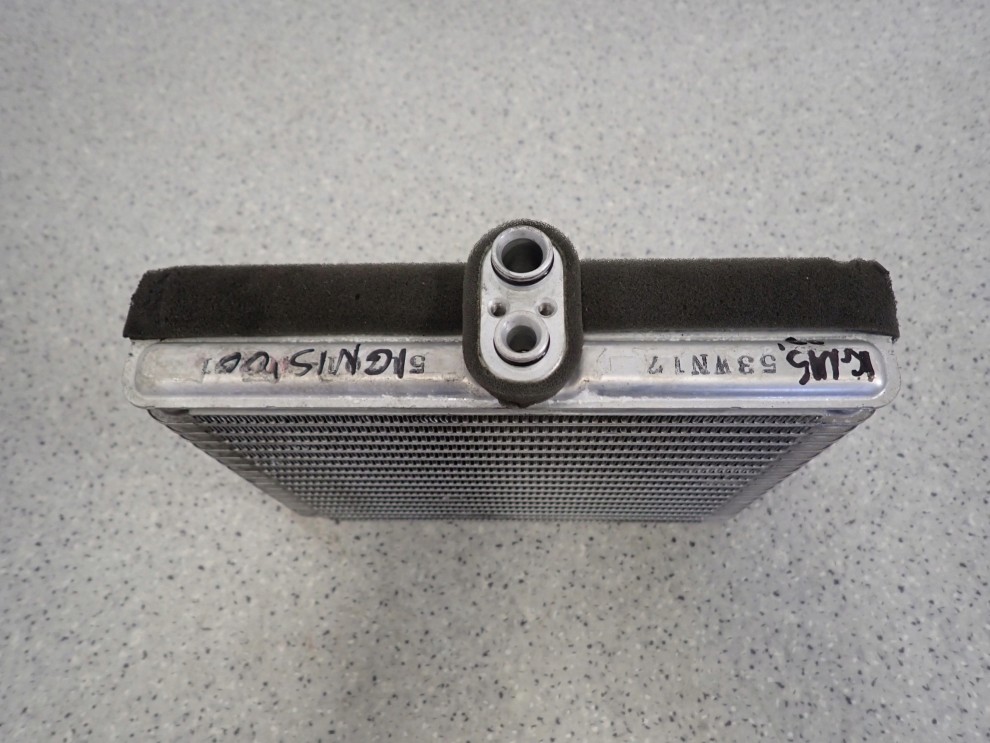 SUZUKI IGNIS 00-03 PAROWNIK KLIMATYZACJI 3/6