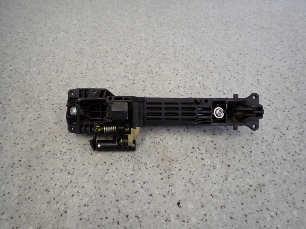 SUZUKI GRAND VITARA II 06- KLAMKA KLAPY BAGAŻNIKA 4/4