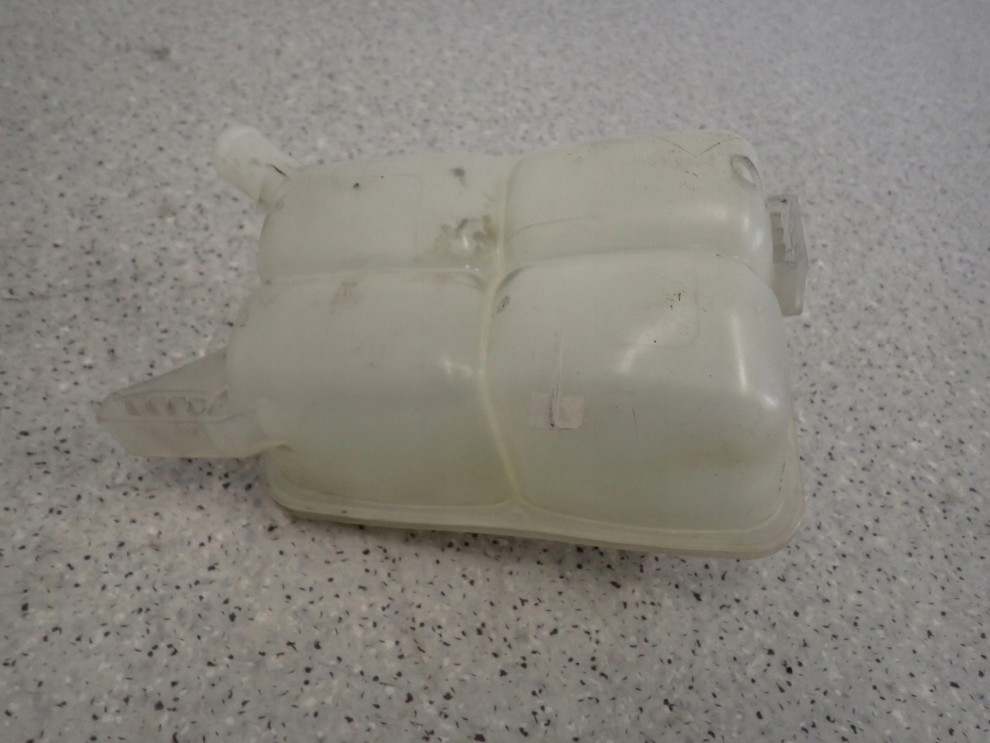 MAZDA 3 MAZDA3 1.6i 03-07 ZBIORNICZEK WYRÓWNAWCZY 7/8