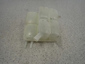 MAZDA 3 MAZDA3 1.6i 03-07 ZBIORNICZEK WYRÓWNAWCZY 8/8 MINIATURA