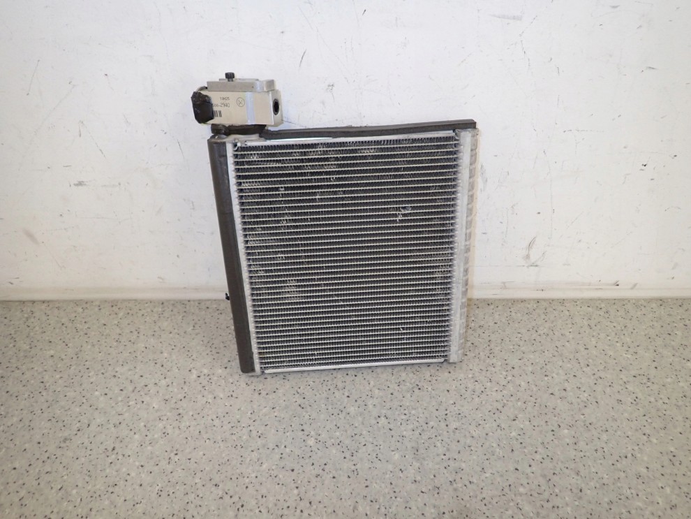 TOYOTA COROLLA E12 02-07 PAROWNIK KLIMATYZACJI 2/5