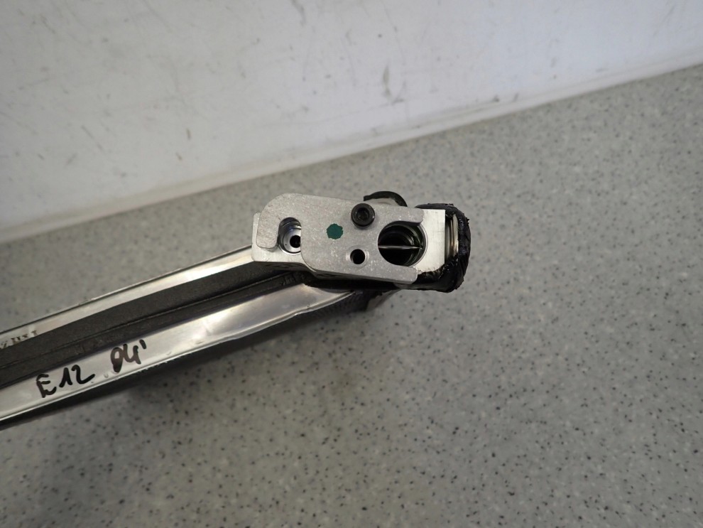 TOYOTA COROLLA E12 02-07 PAROWNIK KLIMATYZACJI 4/5