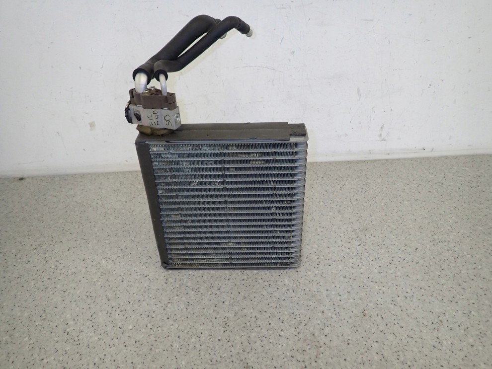 TOYOTA COROLLA E12 02-07 PAROWNIK KLIMATYZACJI 2/4