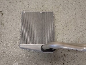 NISSAN MICRA K12 02-10 NAGRZEWNICA 2/4 MINIATURA