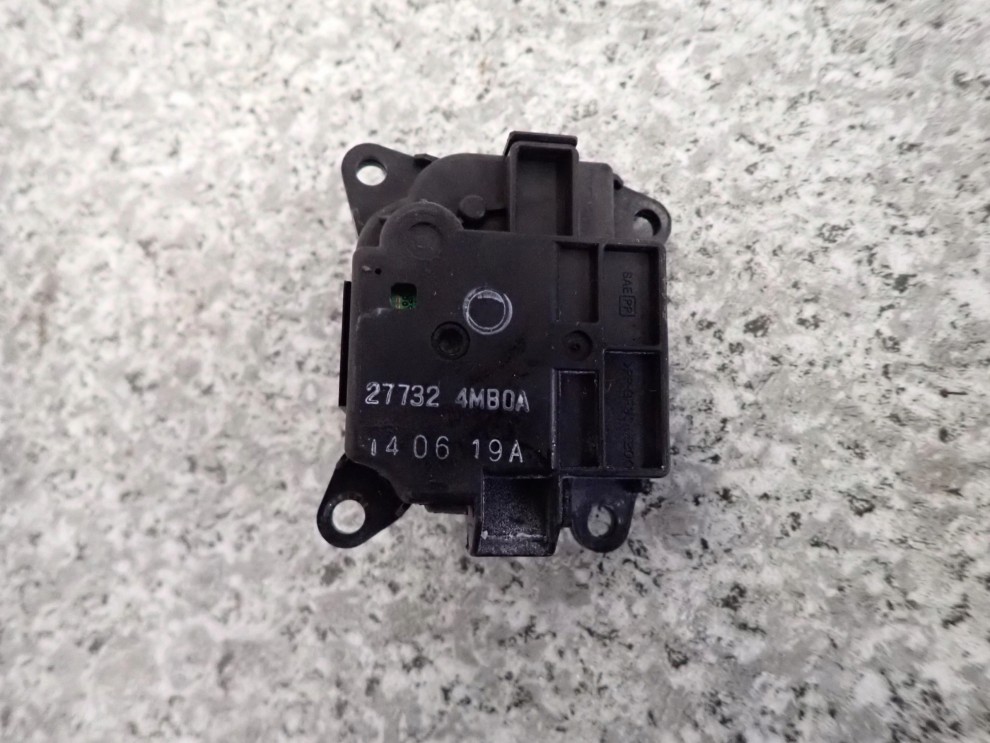 NISSAN PULSAR 14-18 SILNICZEK NAGRZEWNICY NAWIEWU 3 RODZAJE 1/7