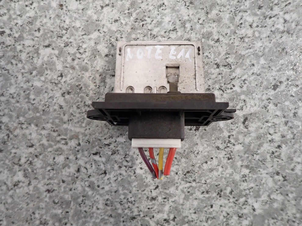 NISSAN NOTE E11 06-12 REZYSTOR DMUCHAWY 1/4