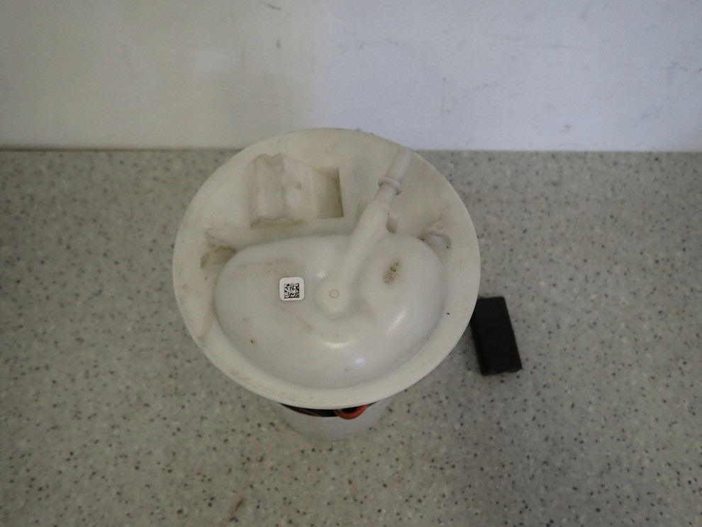 SUZUKI SWIFT 05-10 POMPA CZUJNIK PALIWA W ZBIORNIK 3/7