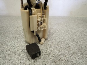 HONDA JAZZ II 1.3 02-07 POMPA PALIWA CZUJNIK POZIOMU 3/6 MINIATURA