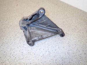 NISSAN MICRA K12 1.2i MANUAL 02- ŁAPA GÓRNA SKRZYNI BIEGÓW 6/8 MINIATURA