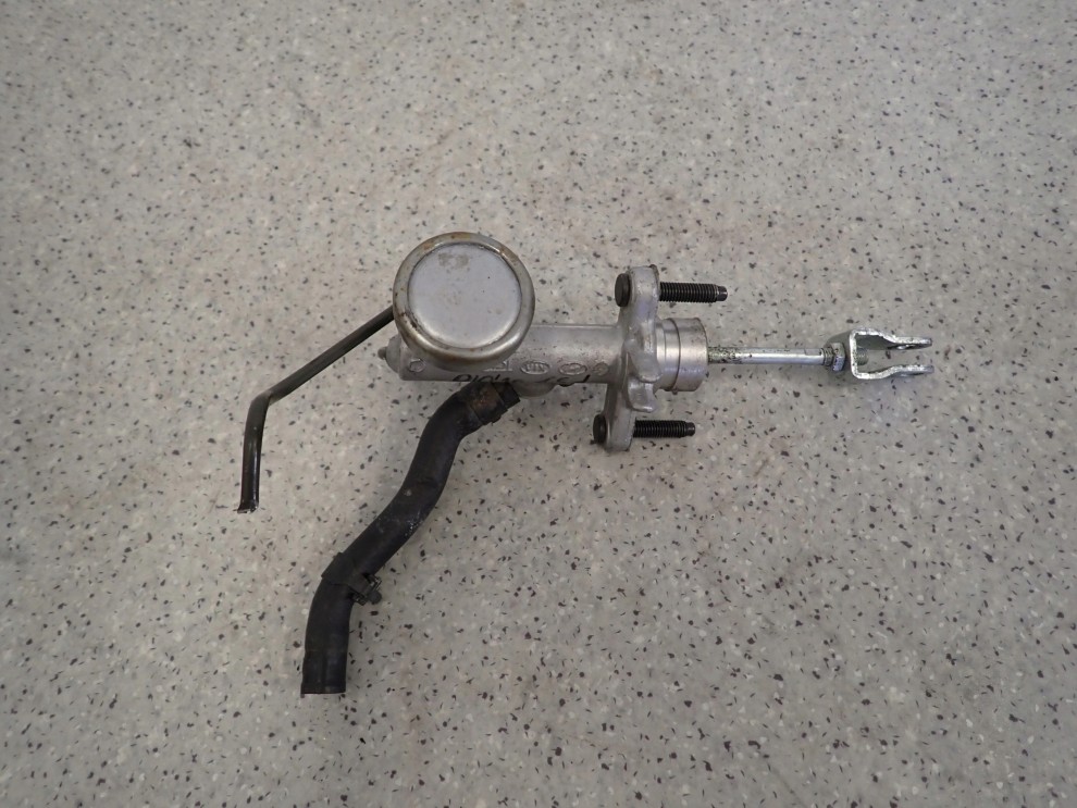 KIA RIO II 1.5 CRDI 05-10 POMPKA SPRZĘGŁA 2/5