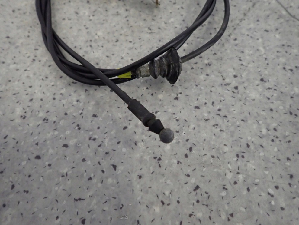 TOYOTA COROLLA VERSO 04- LINKA OTWIERANIA MASKI 2/7