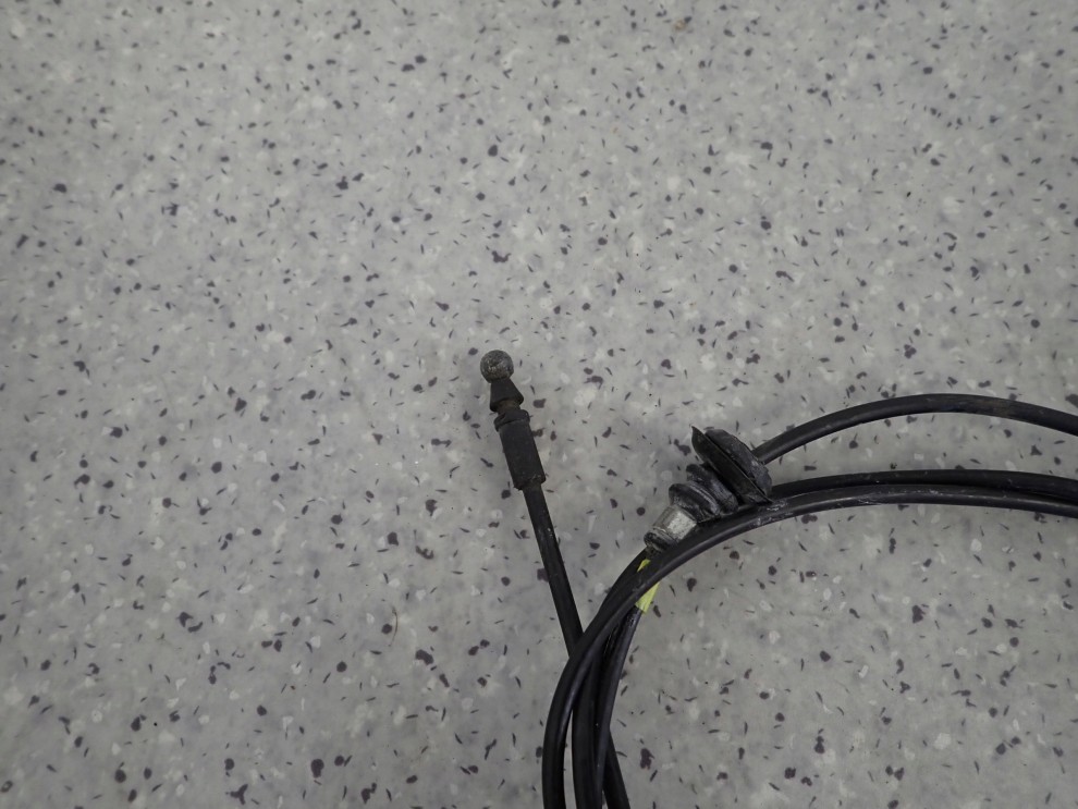 TOYOTA COROLLA VERSO 04- LINKA OTWIERANIA MASKI 6/7