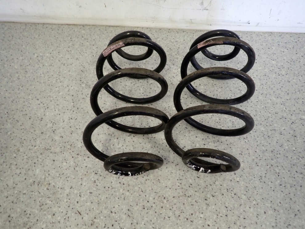 NISSAN NOTE E11 06- SPRĘŻYNA TYLNA ZAWIESZENIA 3/7