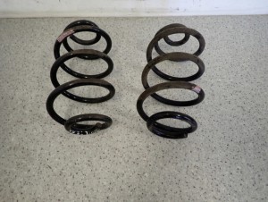 NISSAN NOTE E11 06- SPRĘŻYNA TYLNA ZAWIESZENIA 2/7 MINIATURA