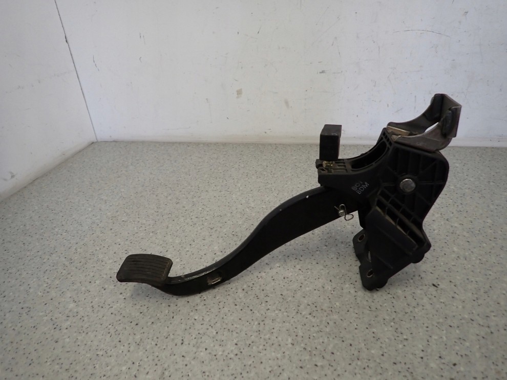 KIA CARENS III 06-11 PEDAŁ HAMULCA 1/6