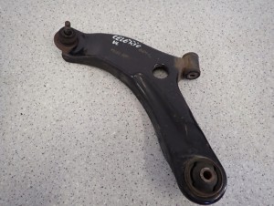 SUZUKI CELERIO 14-19 WAHACZ PRZEDNI LEWY 2/5 MINIATURA