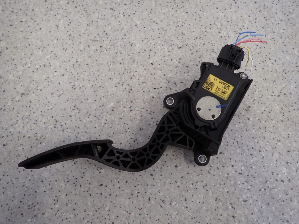 SUZUKI CELERIO 14-19 POTENCJOMETR PEDAŁ GAZU 1/3