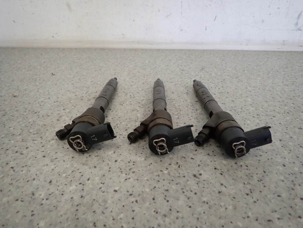 HYUNDAI i40 1.7 CRDI 11- WTRYSKIWACZ PALIWA 33800-2A800 3/5