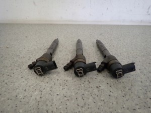 HYUNDAI i40 1.7 CRDI 11- WTRYSKIWACZ PALIWA 33800-2A800 3/5 MINIATURA