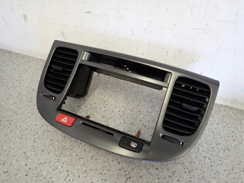 KIA RIO II 05-10 KRATKA RADIA NAWIEWU 2/8