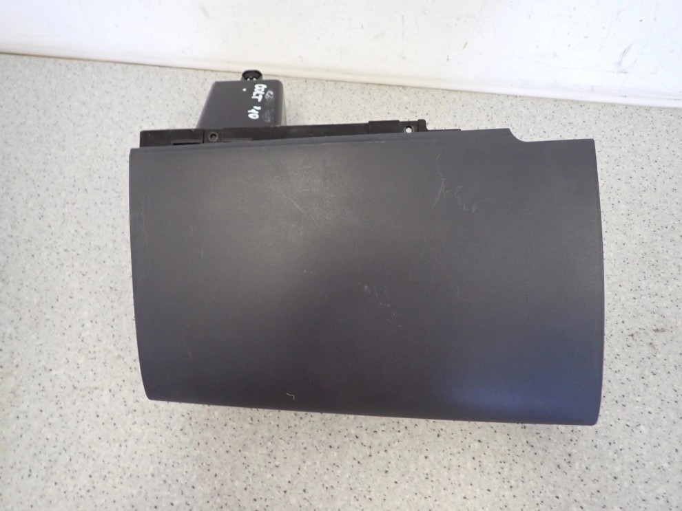 MITSUBISHI COLT CZ3 04- SCHOWEK PASAŻERA 1/8