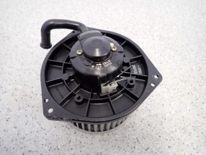 MITSUBISHI LANCER VII 04-07 WENTYLATOR DMUCHAWA NAGRZEWNICY
