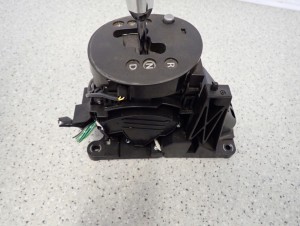 SUZUKI SWIFT MK6 1.3i AUTOMAT 05- LEWAREK GAŁKA ZMIANY BIEGÓW 3/9 MINIATURA