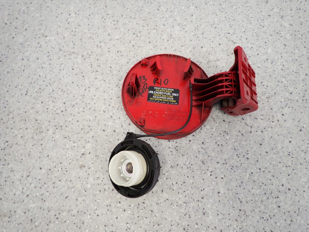 KIA RIO III HB 11-14 KLAPKA WLEWU PALIWA BEG 4/5