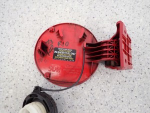 KIA RIO III HB 11-14 KLAPKA WLEWU PALIWA BEG 5/5 MINIATURA