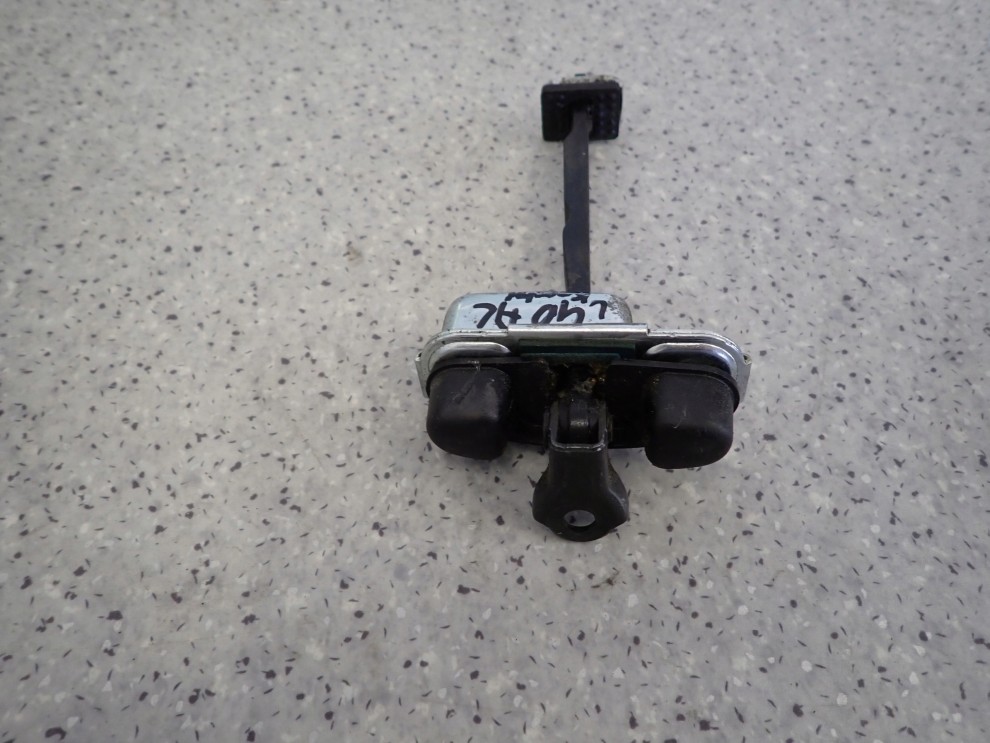 HYUNDAI i40 KOMBI 11-15 OGRANICZNIK DRZWI TYLNY LEWY 3/3