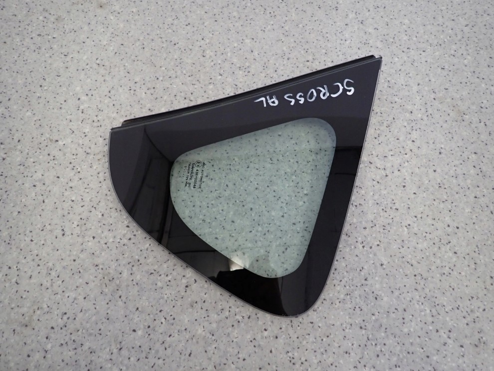 SUZUKI SX4 S-CROSS 13- SZYBA TYLNA LEWA KAROSERYJNA 2/4