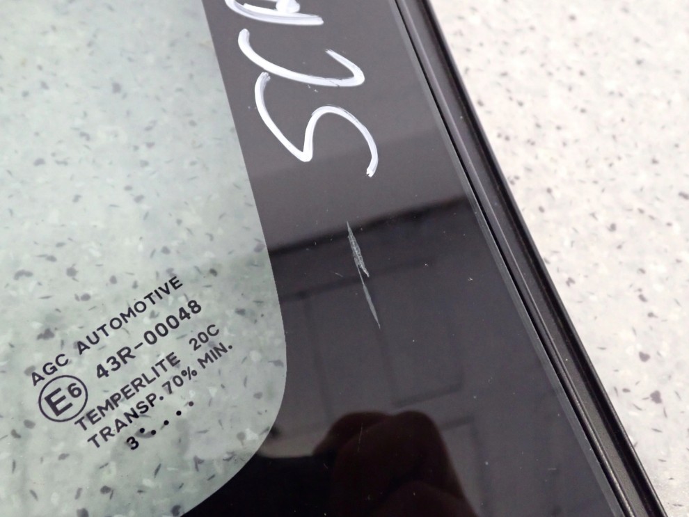 SUZUKI SX4 S-CROSS 13- SZYBA TYLNA PRAWA KAROSERYJNA 3/6