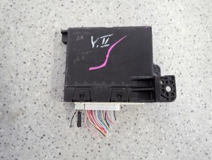 TOYOTA YARIS II 06-11 MODUŁ KLIMATYZACJI 3/3 MINIATURA