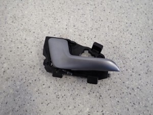 KIA RIO III HB 11-14 KLAMKA WEWNĘTRZNA PRZEDNIA LEWA