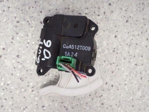 SUZUKI GRAND VITARA II 05- SILNICZEK STEROWANIA NAGRZEWNICY 3/5 MINIATURA