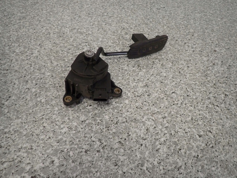 NISSAN MICRA K12 PEDAŁ GAZU POTENCJOMETR AX700 5/7