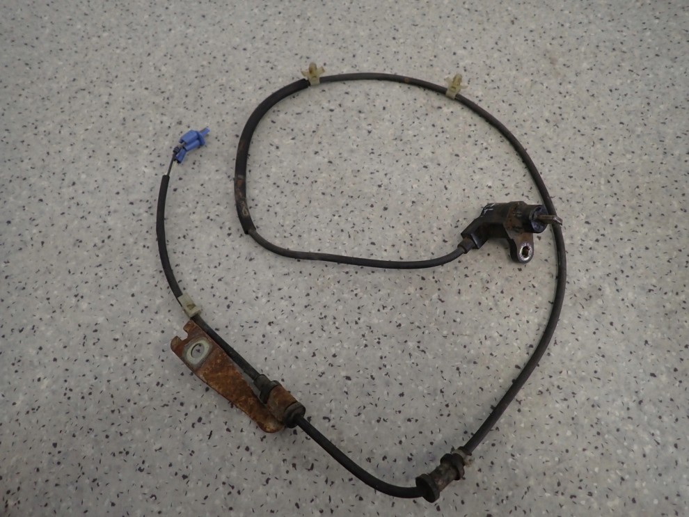 SUZUKI IGNIS 04-08 CZUJNIK ABSU TYLNY LEWY 2WD 4/5