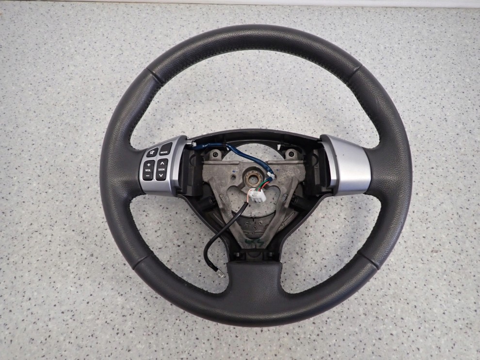 SUZUKI SPLASH 08-12 KIEROWNICA KOŁO KIEROWNICY SKÓRZANA 1/10