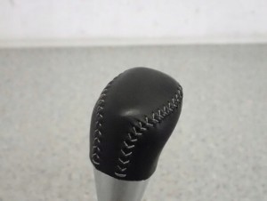 TOYOTA YARIS III AUTOMAT 12-1.33i DŹWIGNIA ZMIANY BIEGÓW AUTOMAT 7/8 MINIATURA